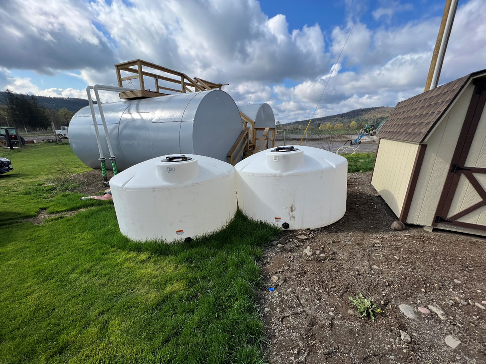 Figure 2. Static and Flow Through Tanks Utilized for Technology Evaluation.